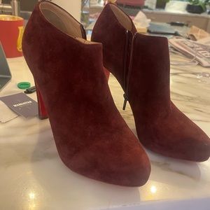 Christian louboutin burgundy suede ankle boots size 40 perfect condition